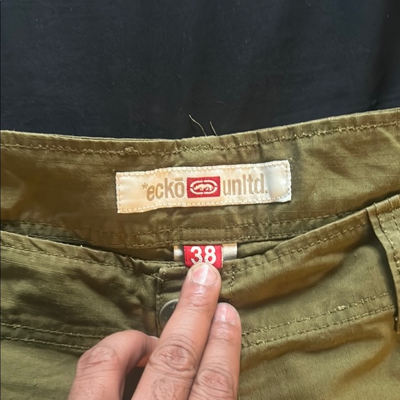 Men's Beige Cargo Shorts 2 pairs almost like new worn once - Picture 5 of 5